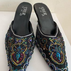 Year Yi Ai Er Sequence Beaded Miles Slides 35